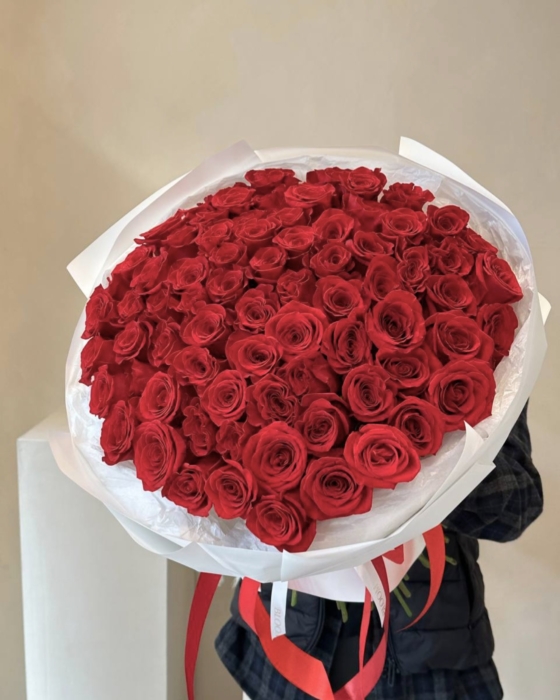 red roses 75 pcs