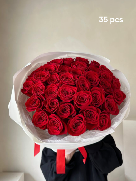 red roses bouquet