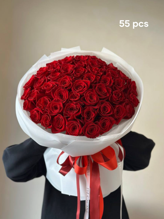 red roses bouquet