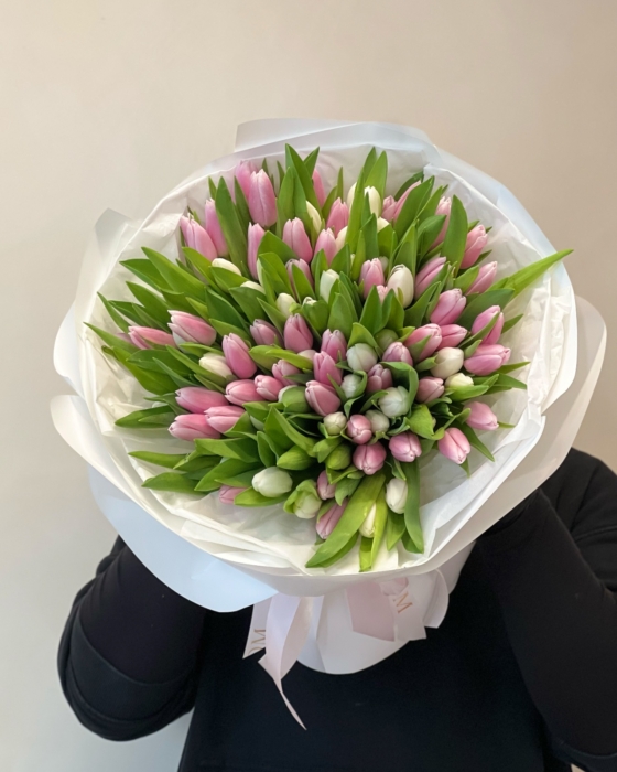 biało-różowe tulipany