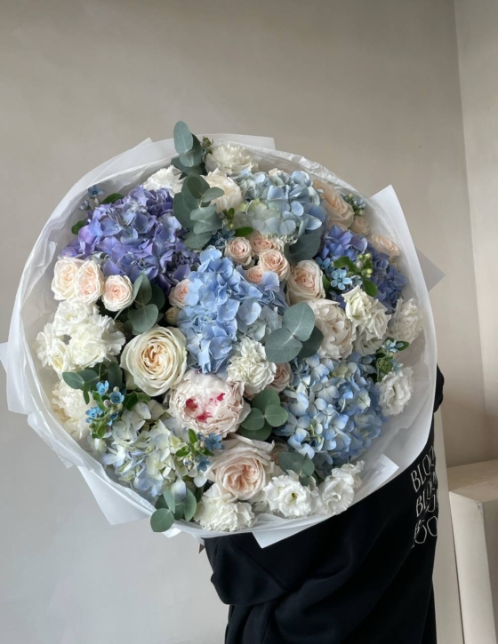delicate blue grande2