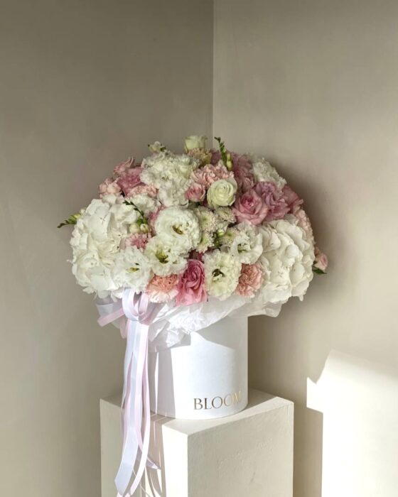 floral symphony flowerbox medium