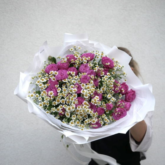 sprey roses I rumianek