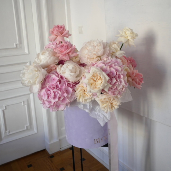 flowerbox z piwonii hortensji