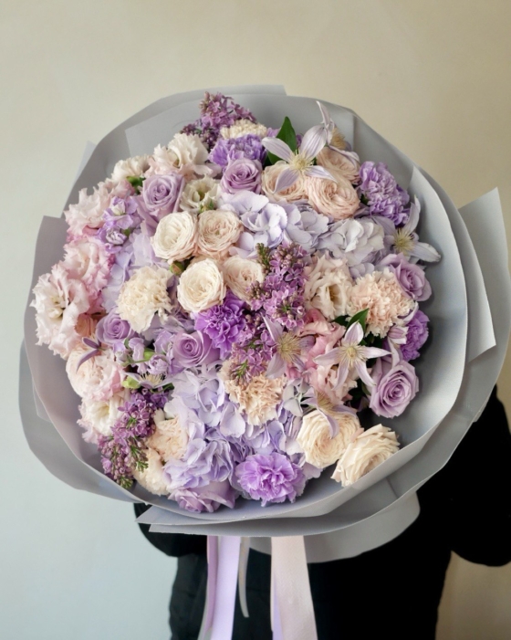 Bukiet serene blooms