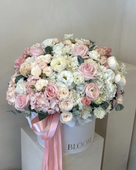Kwiaty-w-pudełku-"Floral-Symphony"-grande