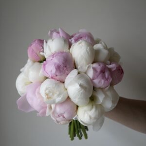 bukiet ślubny z piwonii, wedding bouquet peony
